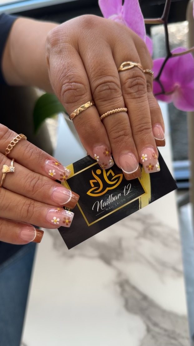 Gel polish being soaked off safely at Nail Bar 12 in Lake Worth, Florida